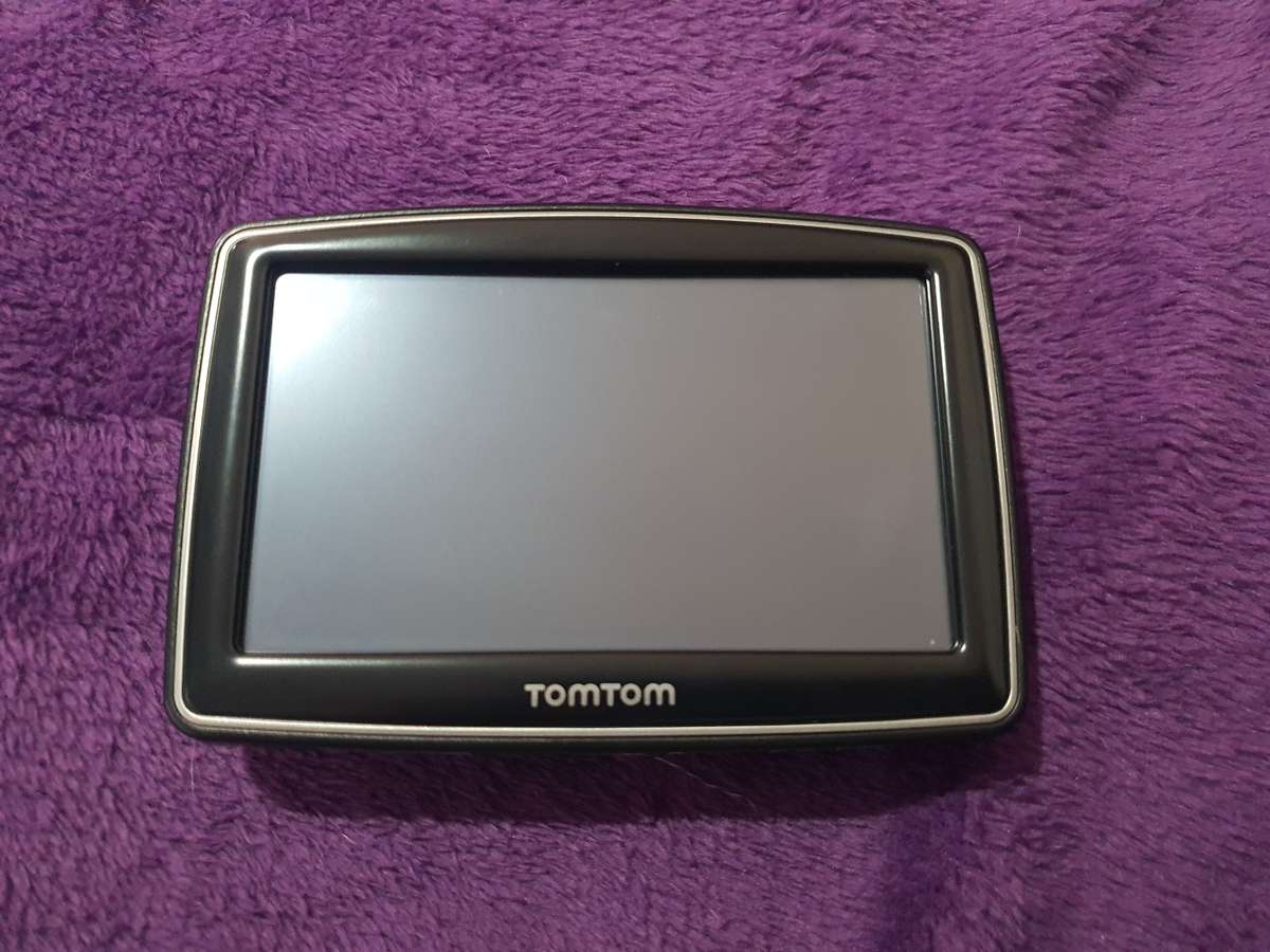 Tom Tom Gps with accessories
