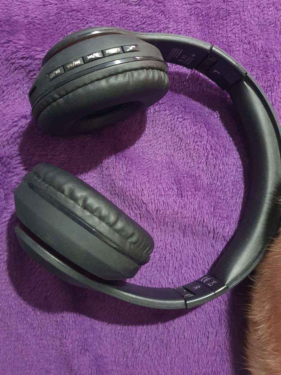 Volcano Bluetooth Headphones