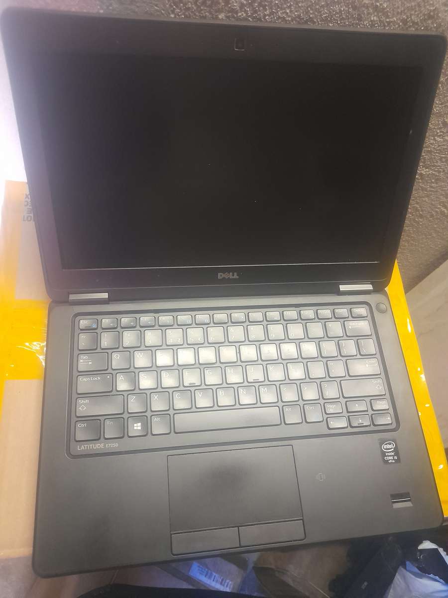 Dell Latitude E7250 Core i5 vPro 5th Gen 512GB SSD 12GB RAM
