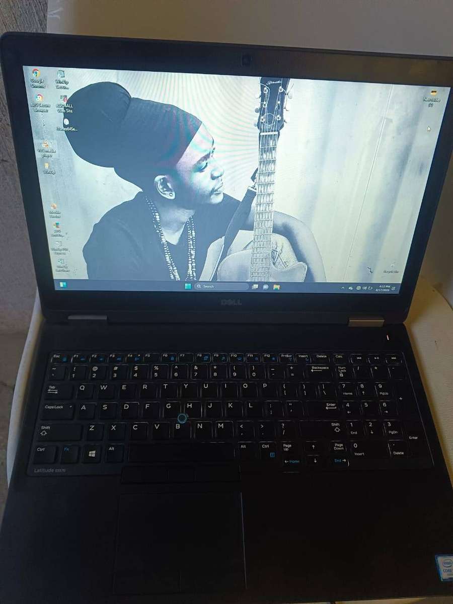 DELL LATITUDE E5570 CORE i5 6TH GEN