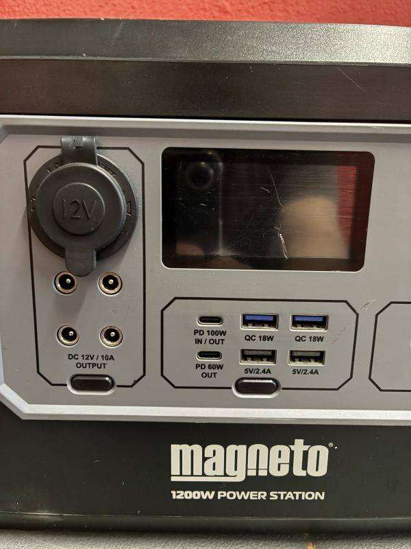 MAGNETO 1200W PORTABLE POWER STATION