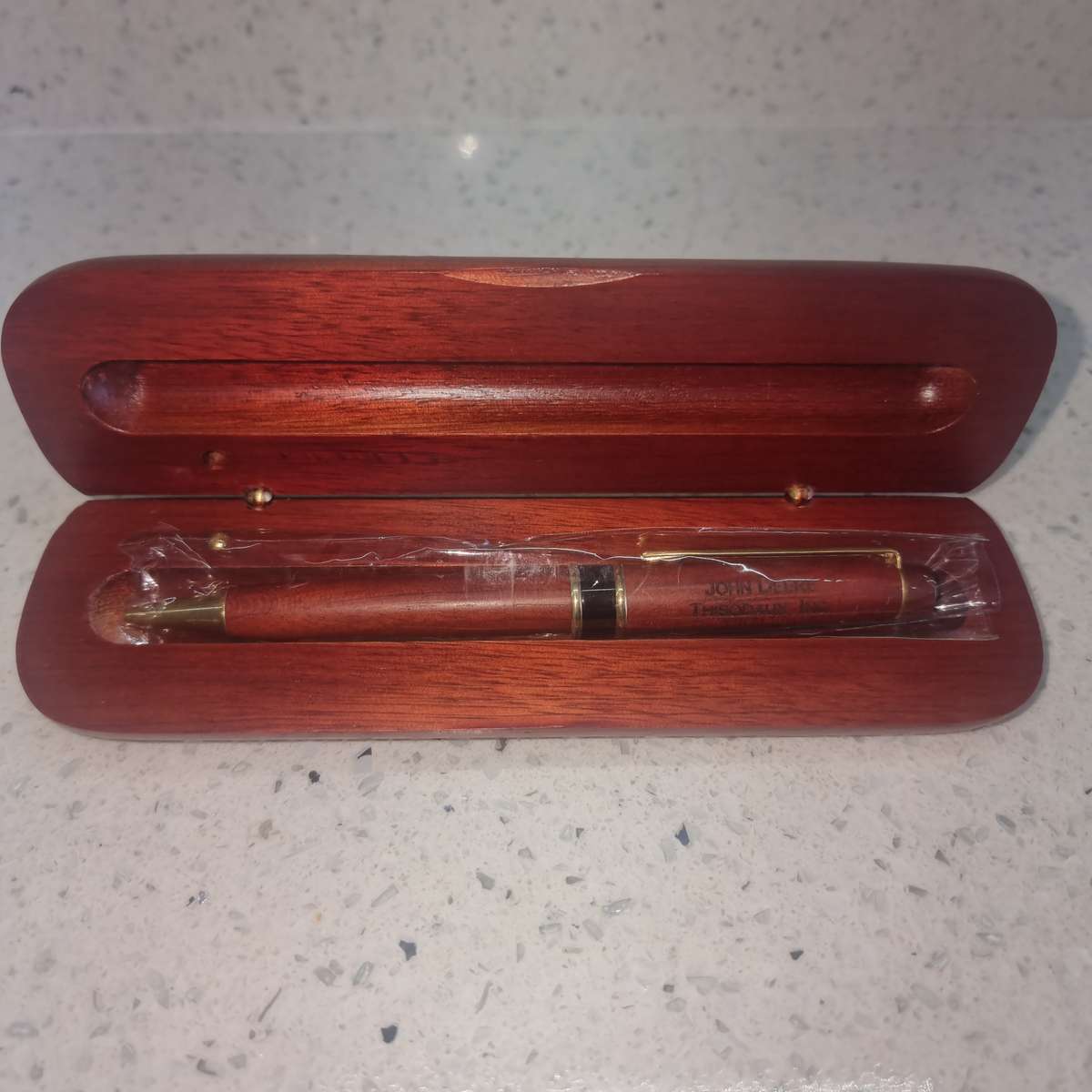 John Deere Pen unused in wooden box- relisted