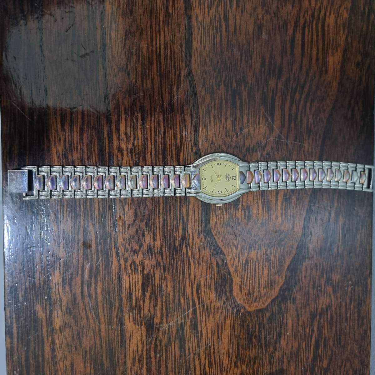 Diamonda Aim Watch with Quarts movement.