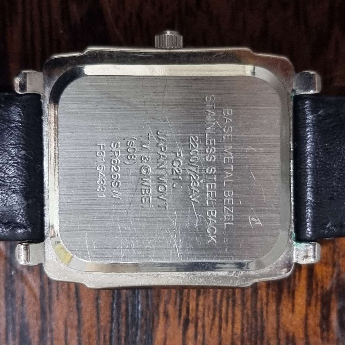 Vintage Tweety Bird watch with silver face.