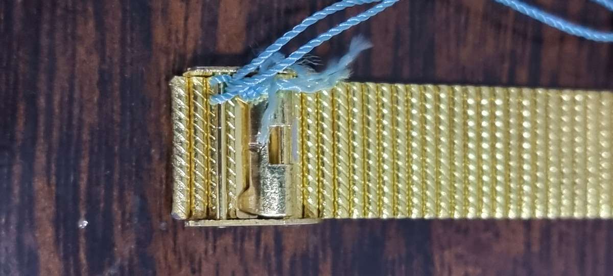 Royalty gold watch new.