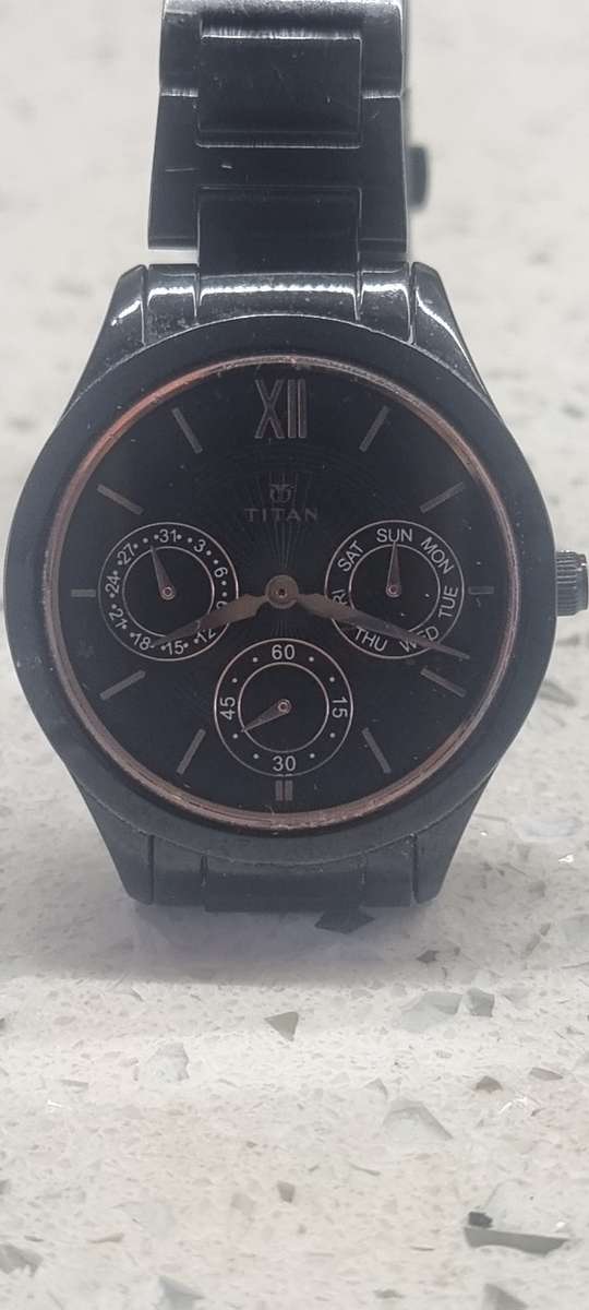 Titan Watch Day and Date