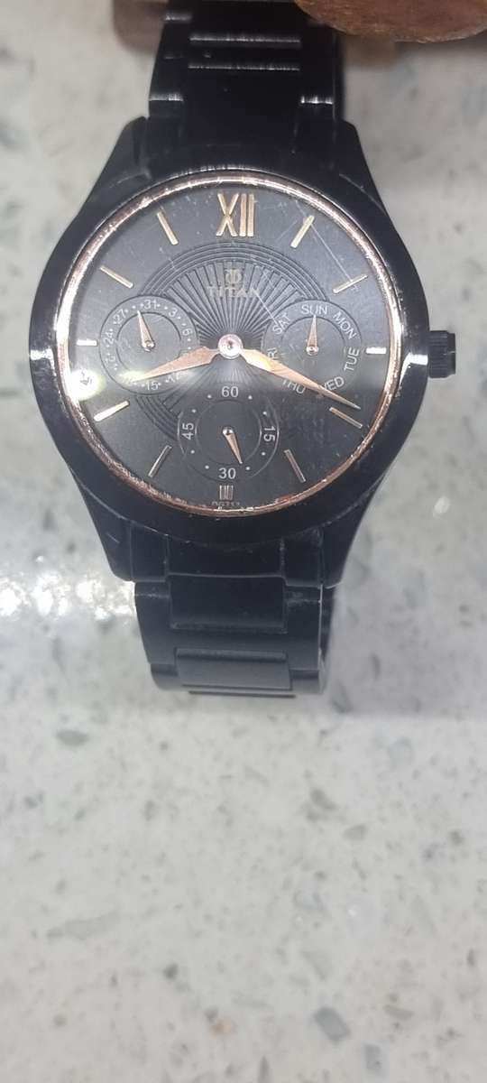 Titan Watch Day and Date