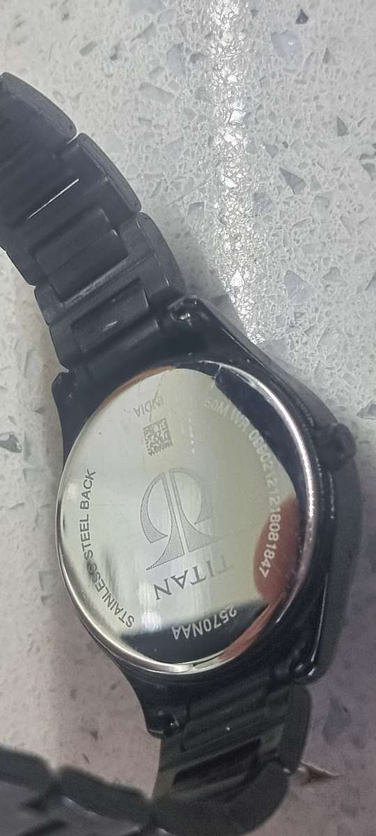 Titan Watch Day and Date