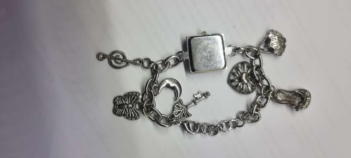 Avant quartz with charms.