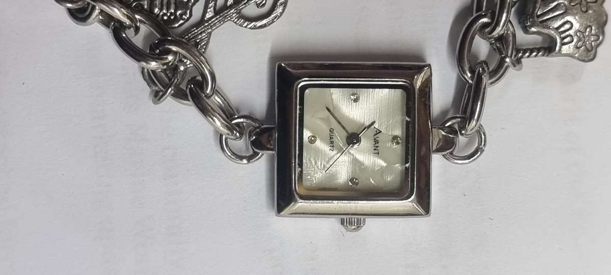 Avant quartz with charms.