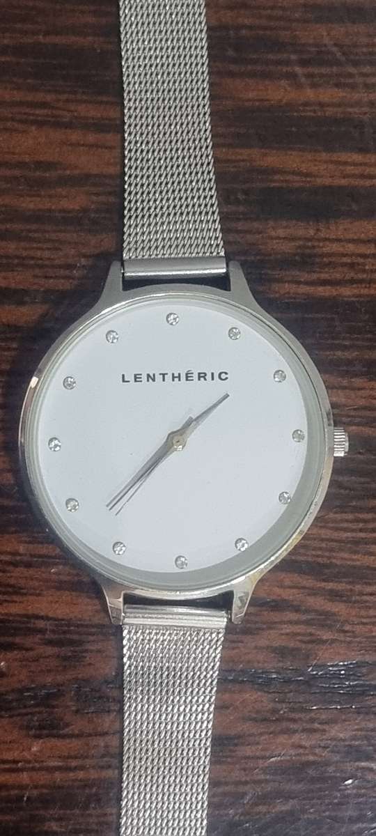 Leatheric watch