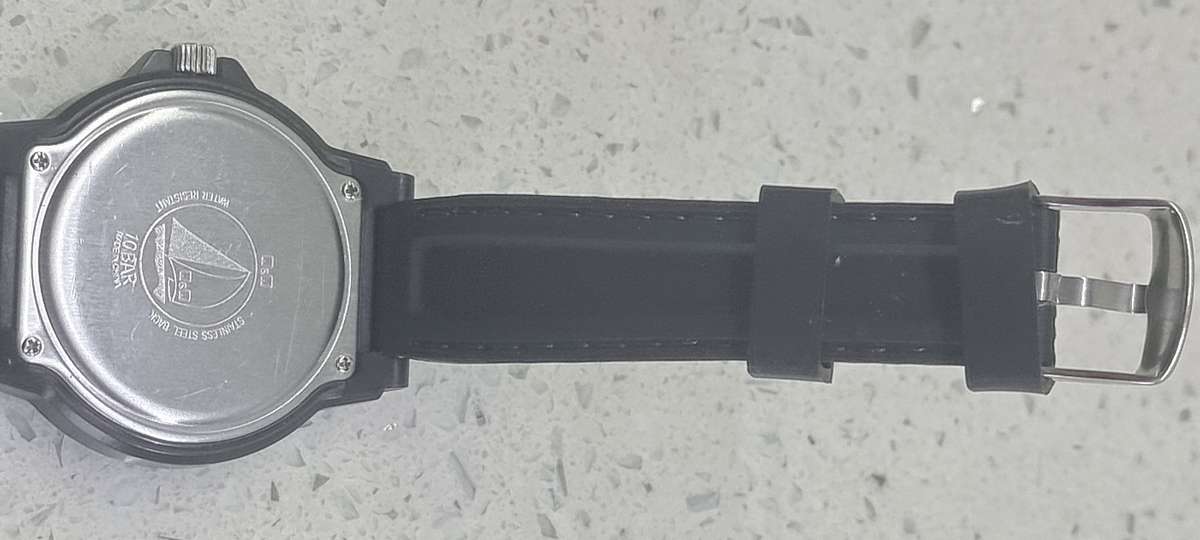 Q&Q Quartz water resistant 10bar