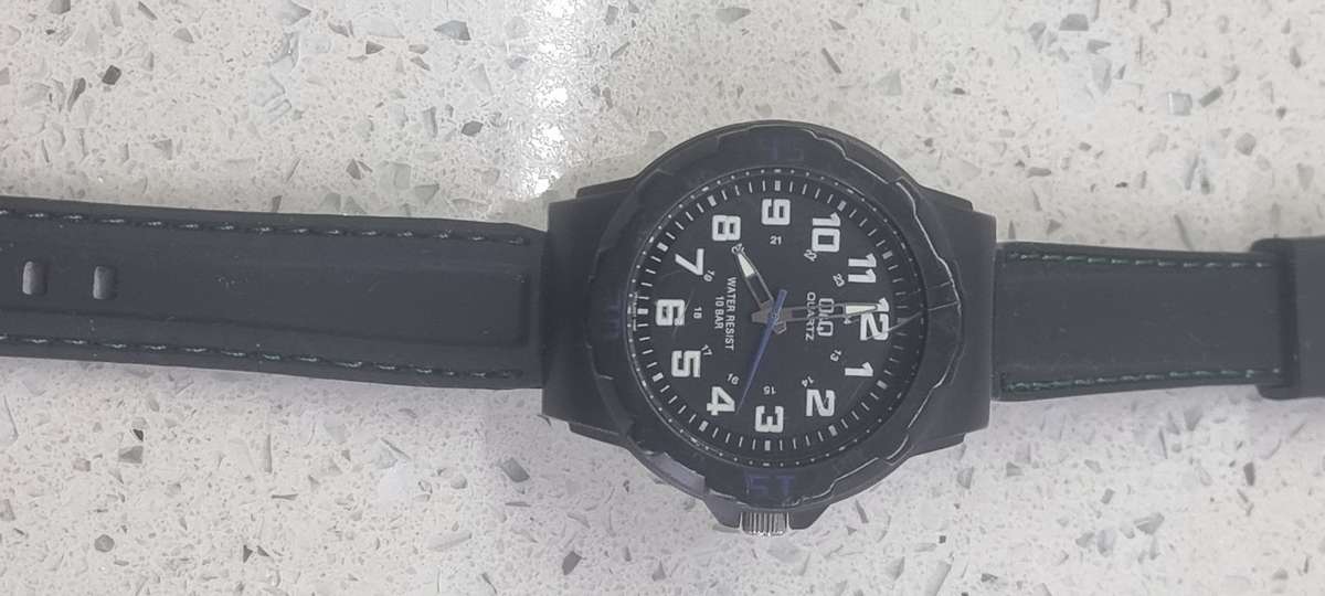 Q&Q Quartz water resistant 10bar
