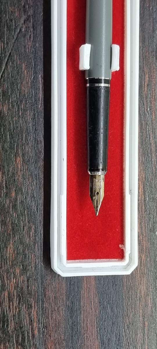 Cross Fountain Pen Black