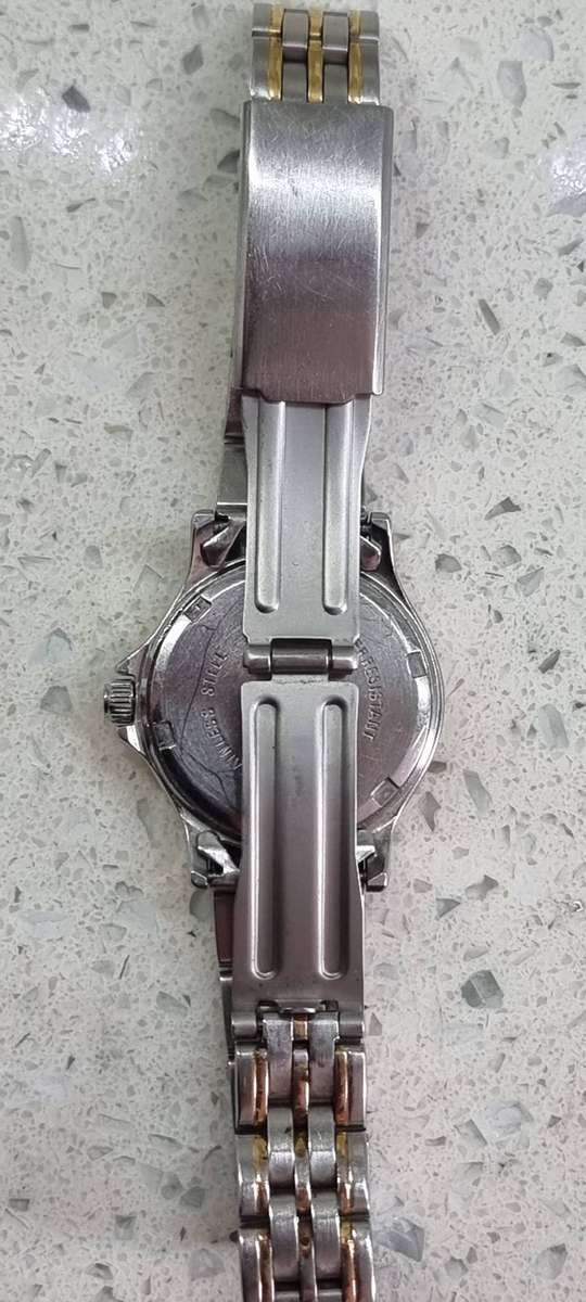 Buren ladies watch in excellent condition.