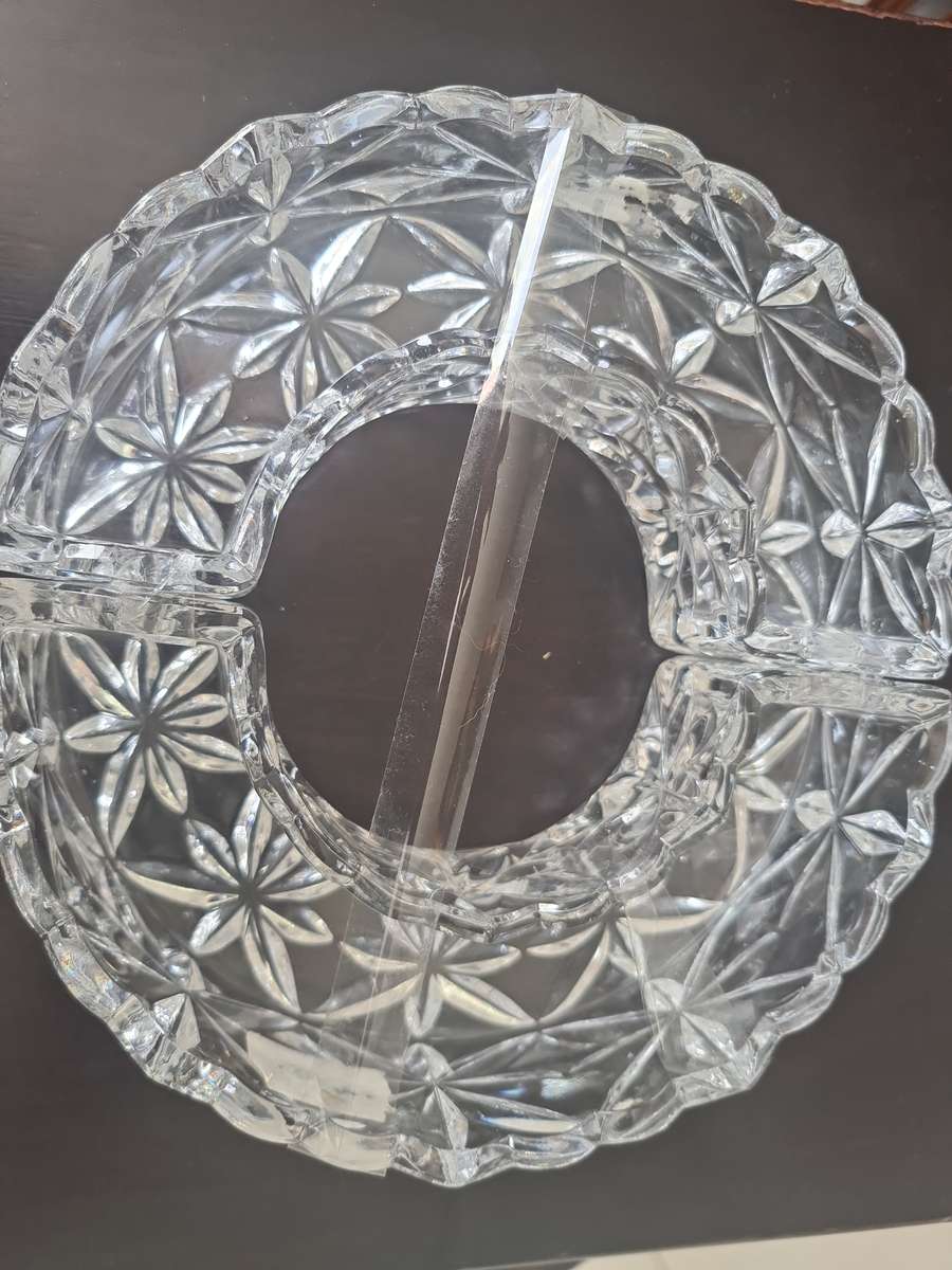 Beautiful center piece  of table crystal