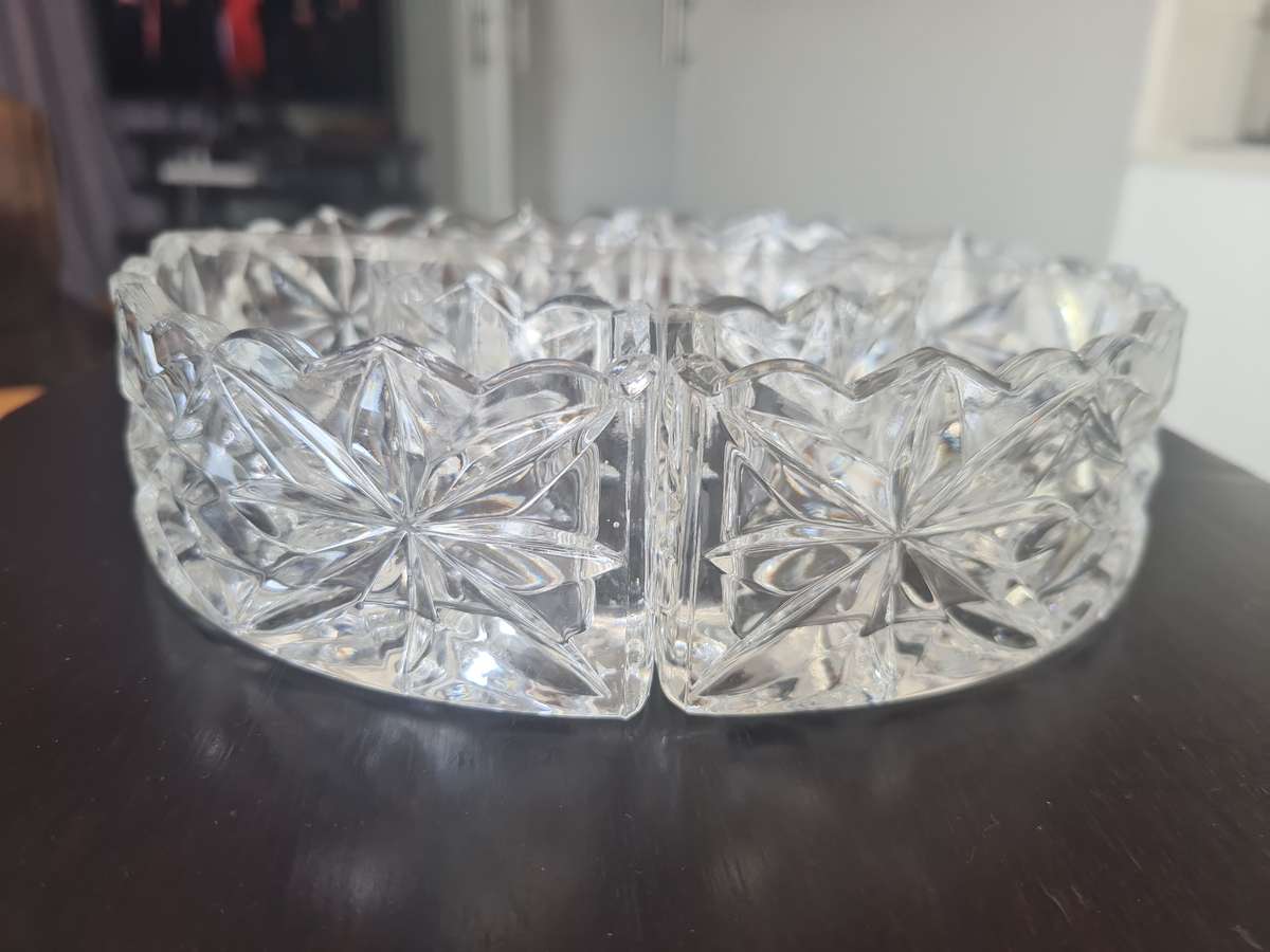 Beautiful center piece  of table crystal