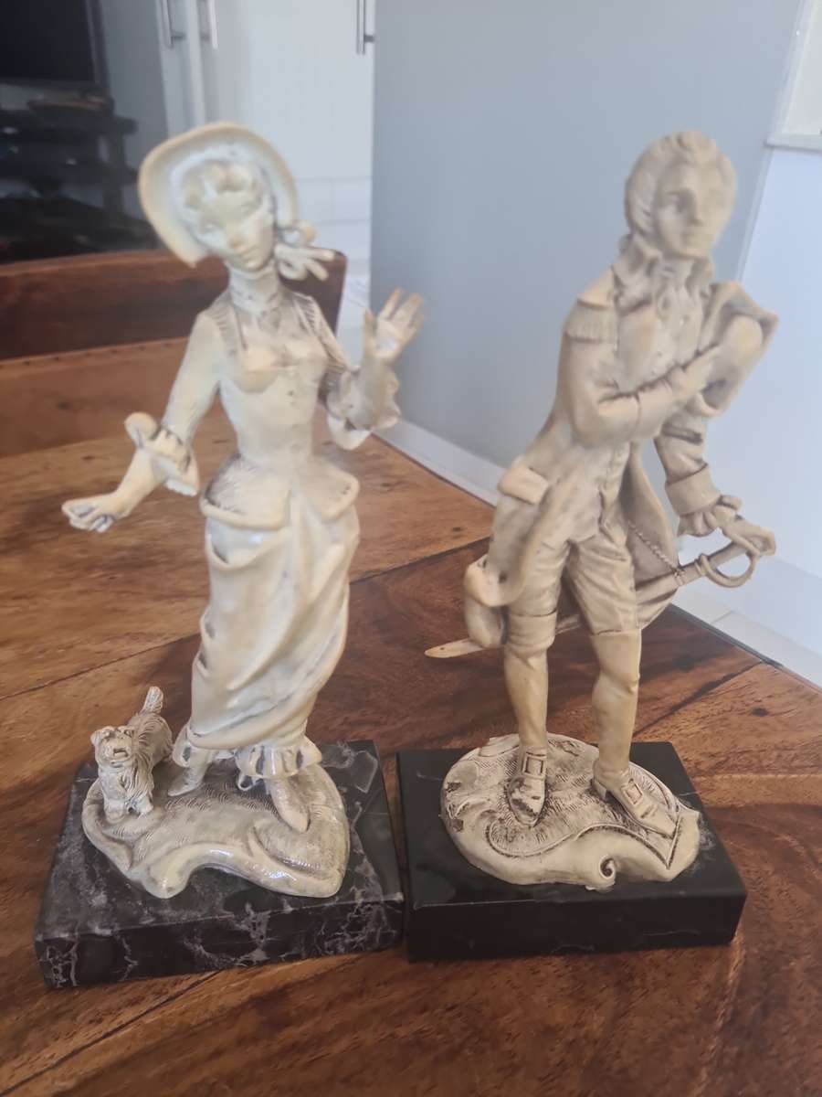 A Pair of Italian Depose Italy Figurines on Carrara Marble