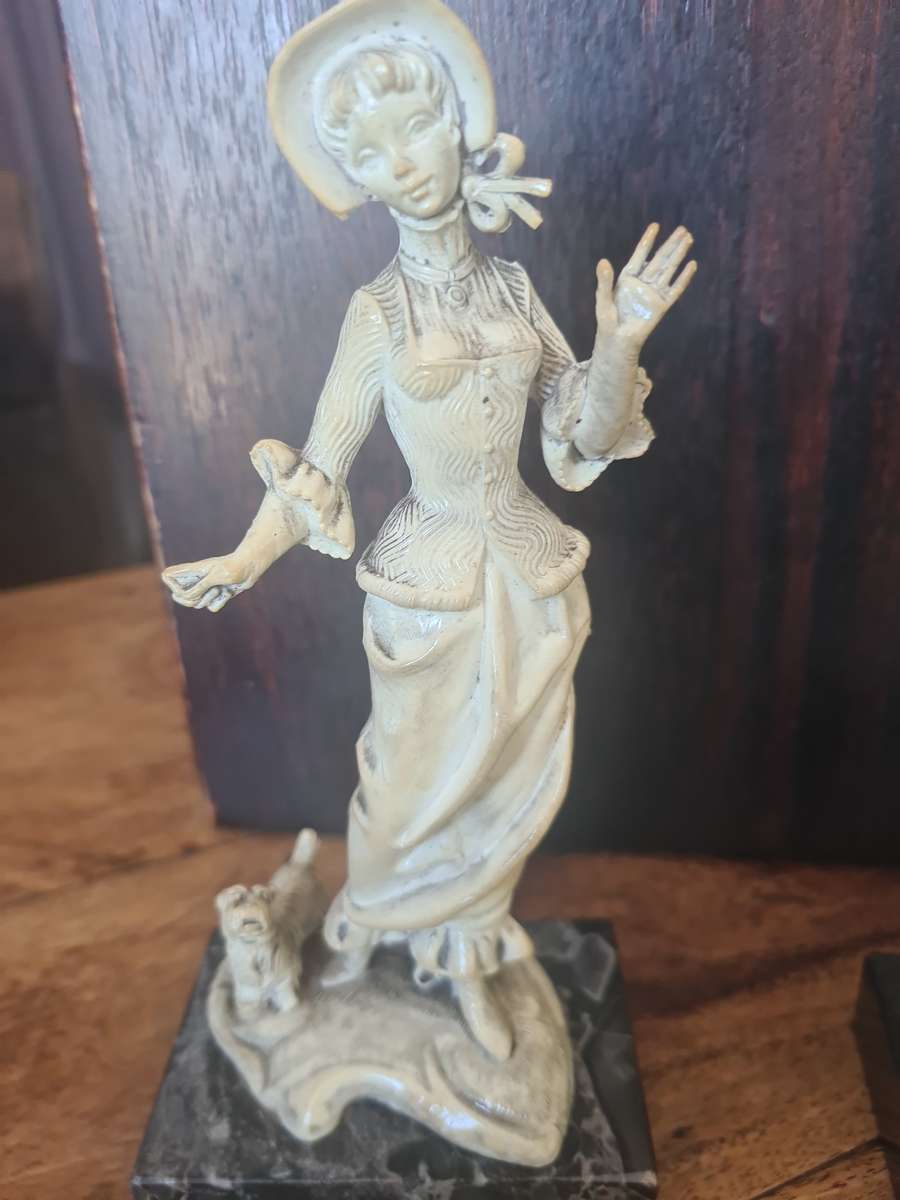 A Pair of Italian Depose Italy Figurines on Carrara Marble