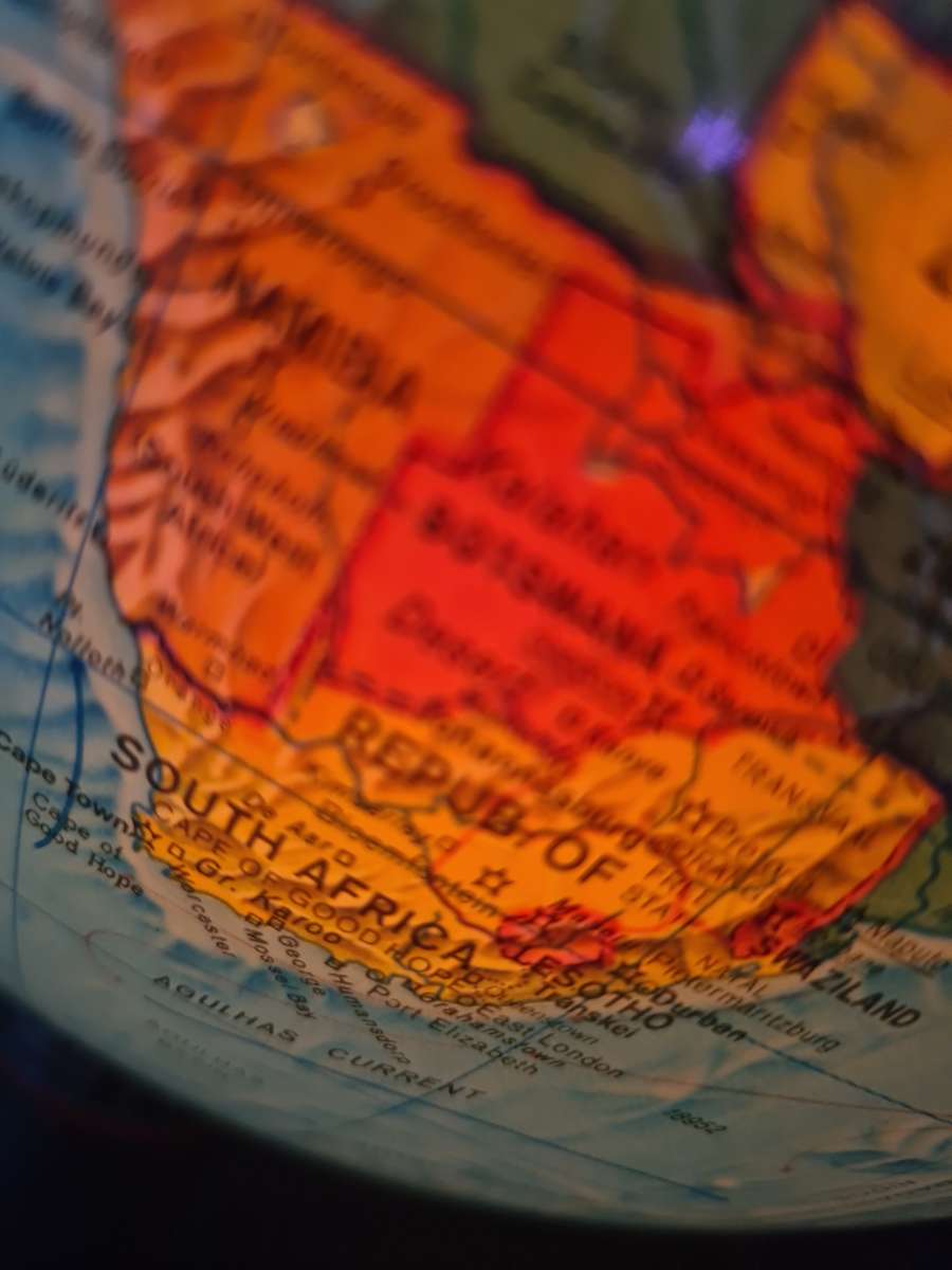 Vintage! Illuminated World Globe