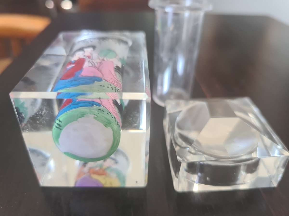 High quality vintage Chinese reverse hand painted figural glass crystal Container