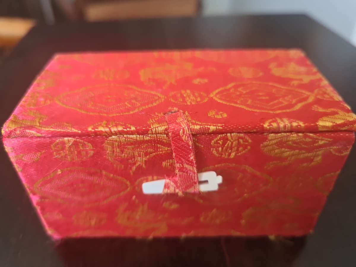 High quality vintage Chinese reverse hand painted figural glass crystal Container