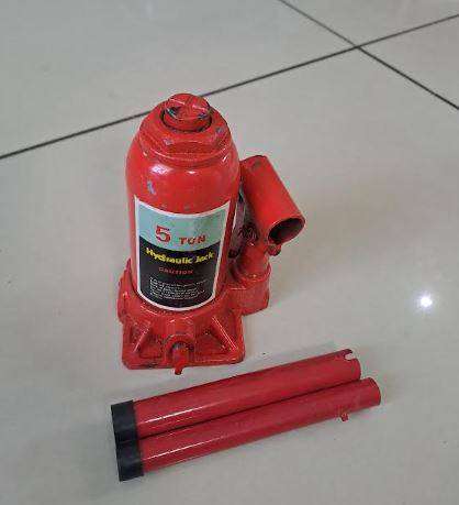 5Ton Hydraulic Bottle Jack With Safety Valve