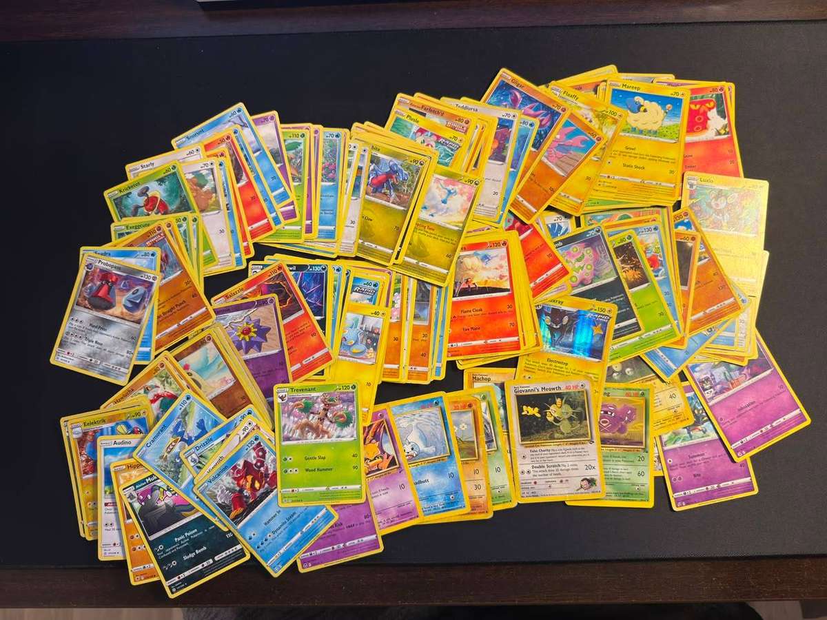 Pokemon - Mixed batch of +-150 cards
