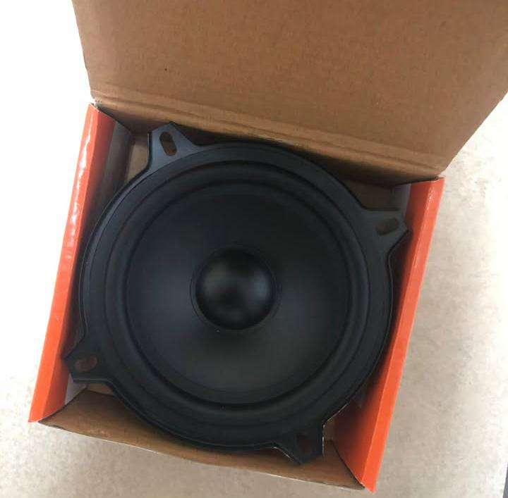 COMPLETE CAR SOUND SYSTEM KIT 5 ASSORTED SPEAKER PAIRS 6X9, 6.5INCH , 5 INCH, 4 INCH AND TWEETERS