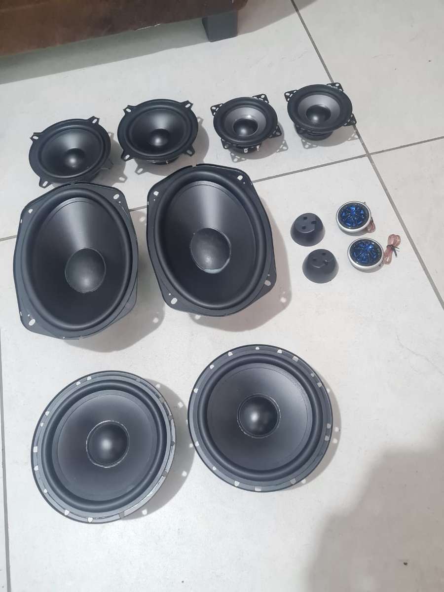 COMPLETE CAR SOUND SYSTEM KIT 5 ASSORTED SPEAKER PAIRS 6X9, 6.5INCH , 5 INCH, 4 INCH AND TWEETERS