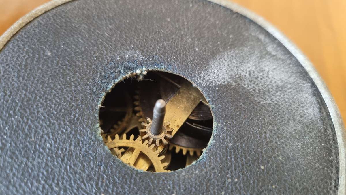 Ostrich Shell Clock. For repair or parts. Genuine German Manufacture.