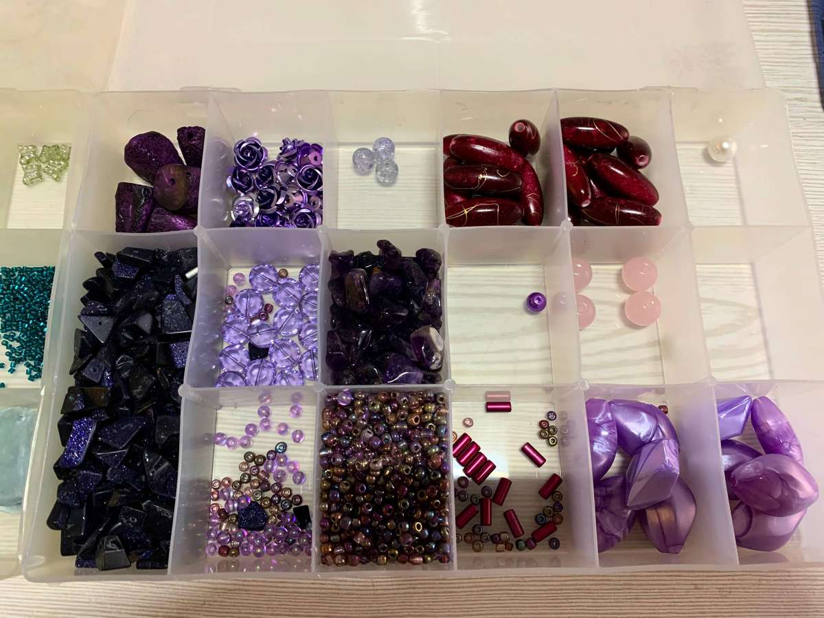 BEADS / Pendants (Plastic) in 3 plastic containers - See images - Unused