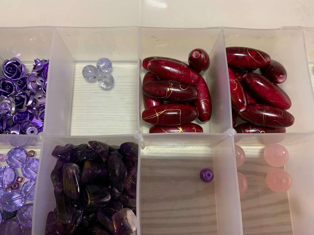 BEADS / Pendants (Plastic) in 3 plastic containers - See images - Unused