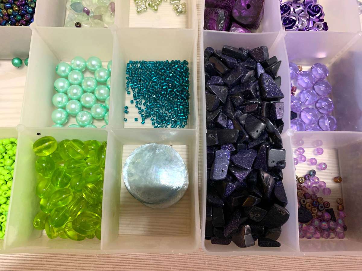 BEADS / Pendants (Plastic) in 3 plastic containers - See images - Unused