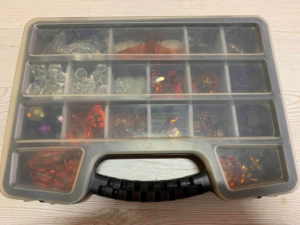 BEADS / Pendants (Plastic) in 3 plastic containers - See images - Unused