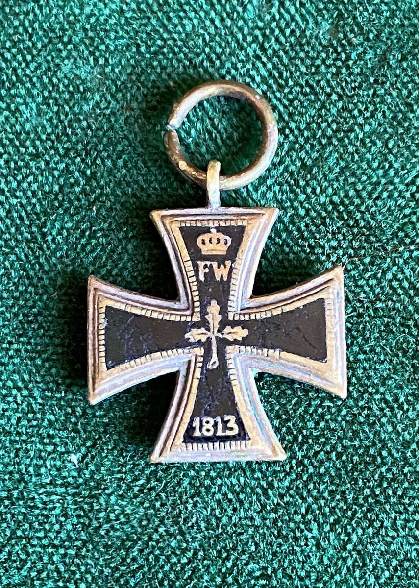WW1 MINIATURE IRON CROSS-ORIGINAL
