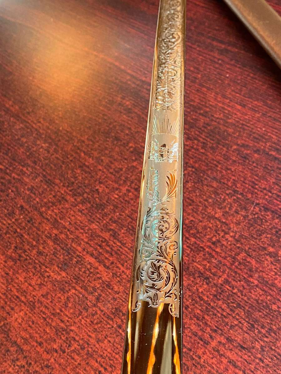 KENIA ARMED FORCES-BRITISH INFANTRY OFFICERS SWORD(1897 PATTERN)PIERCED GUARD BEARING THE ROYAL CIPH