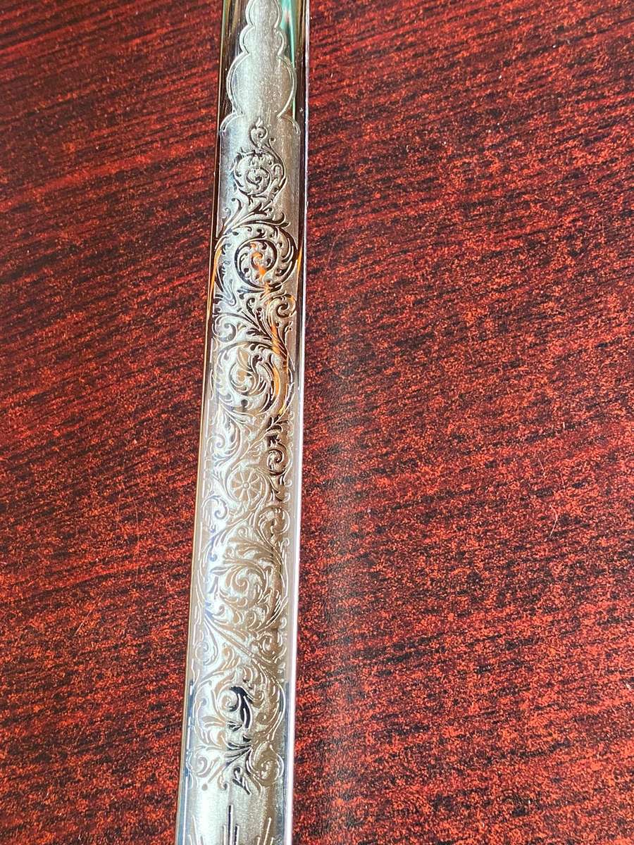 KENIA ARMED FORCES-BRITISH INFANTRY OFFICERS SWORD(1897 PATTERN)PIERCED GUARD BEARING THE ROYAL CIPH