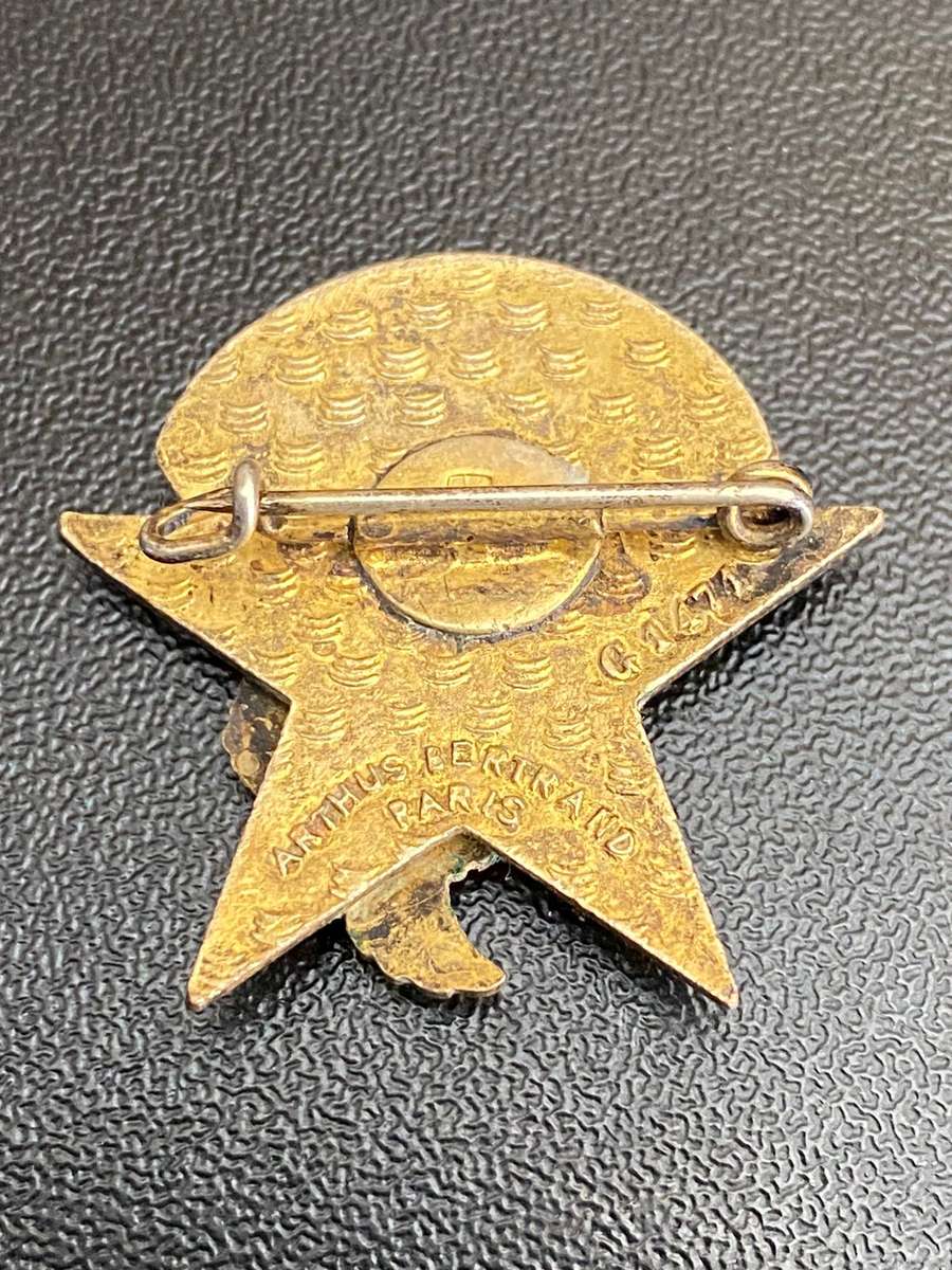 FRENCH -12TH BPC CAP BADGE-SHOOK BATTALION 1950'S- MAKER NAMED