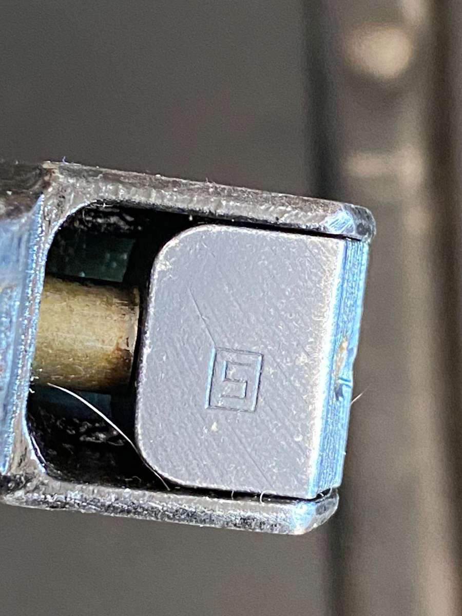 .303 NO 9 BAYONET WITH METAL SCABBARD -SINGER MAKERS MARK