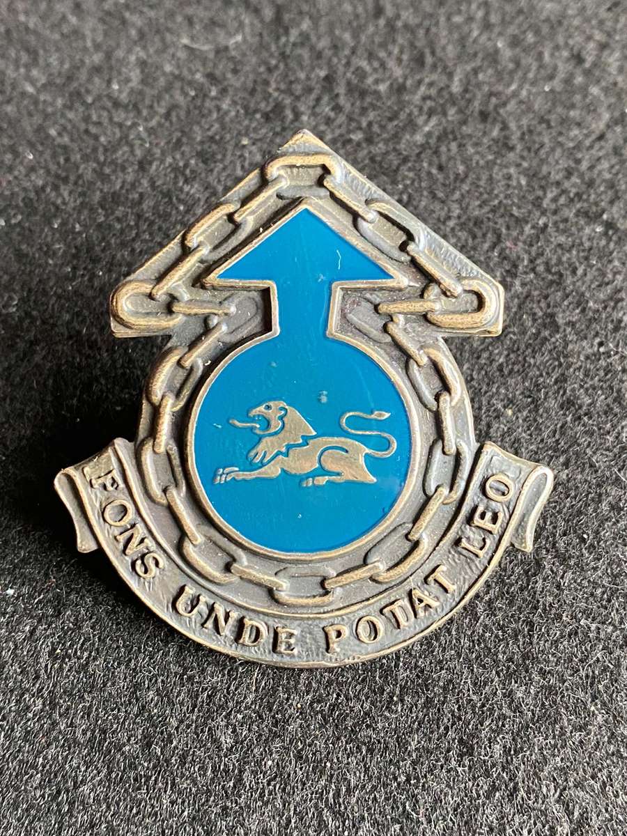 EASTERN TRANSVAAL COMMAND MAINTENANCE UNIT CAP BADGE-2X SCREW LUGS