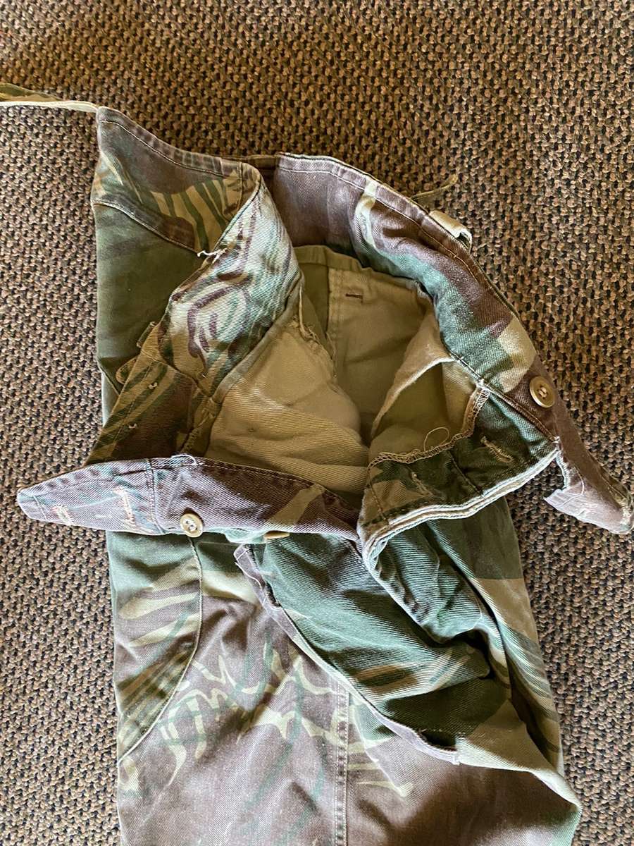 RHODESIAN CAMO TROUSERS-SIZE 32,WITH PIPE LENGTH OF 73 CM-USED BUT GOOD CONDITION-REINFORCED BACK SI