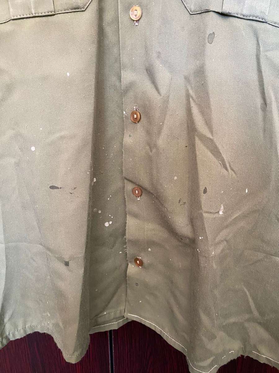 RHODESIAN OLIVE GREEN,SHORT SLEEVE SHIRT STATESMAN MAKERS LABEL-SIZE LARGE-MEASURES 58CM ARMPIT TO A