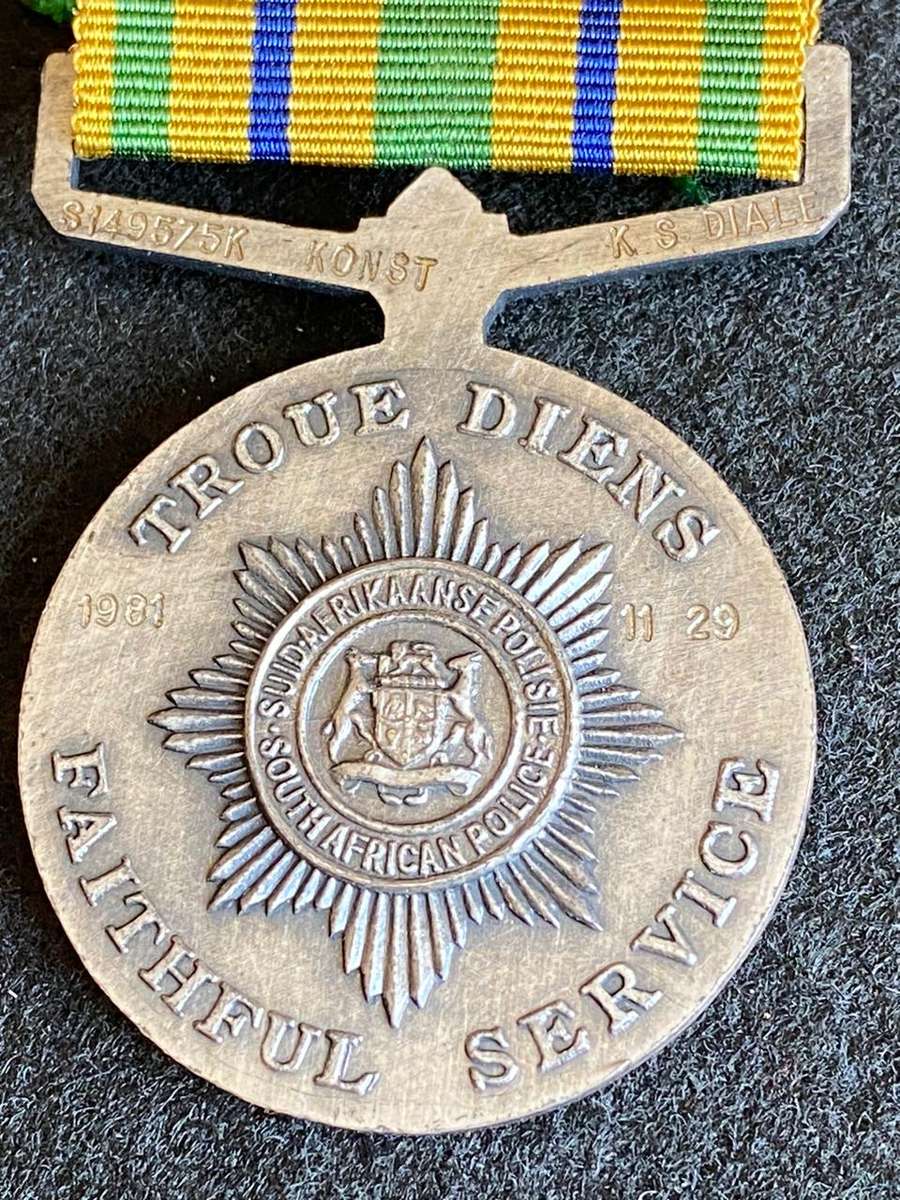 POLICE 20 YEAR FULL SIZE-NAMED MEDAL-SILVER
