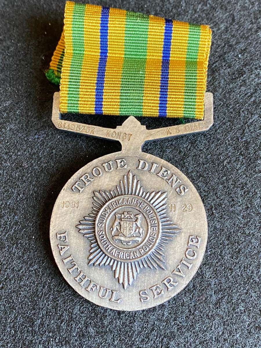 POLICE 20 YEAR FULL SIZE-NAMED MEDAL-SILVER