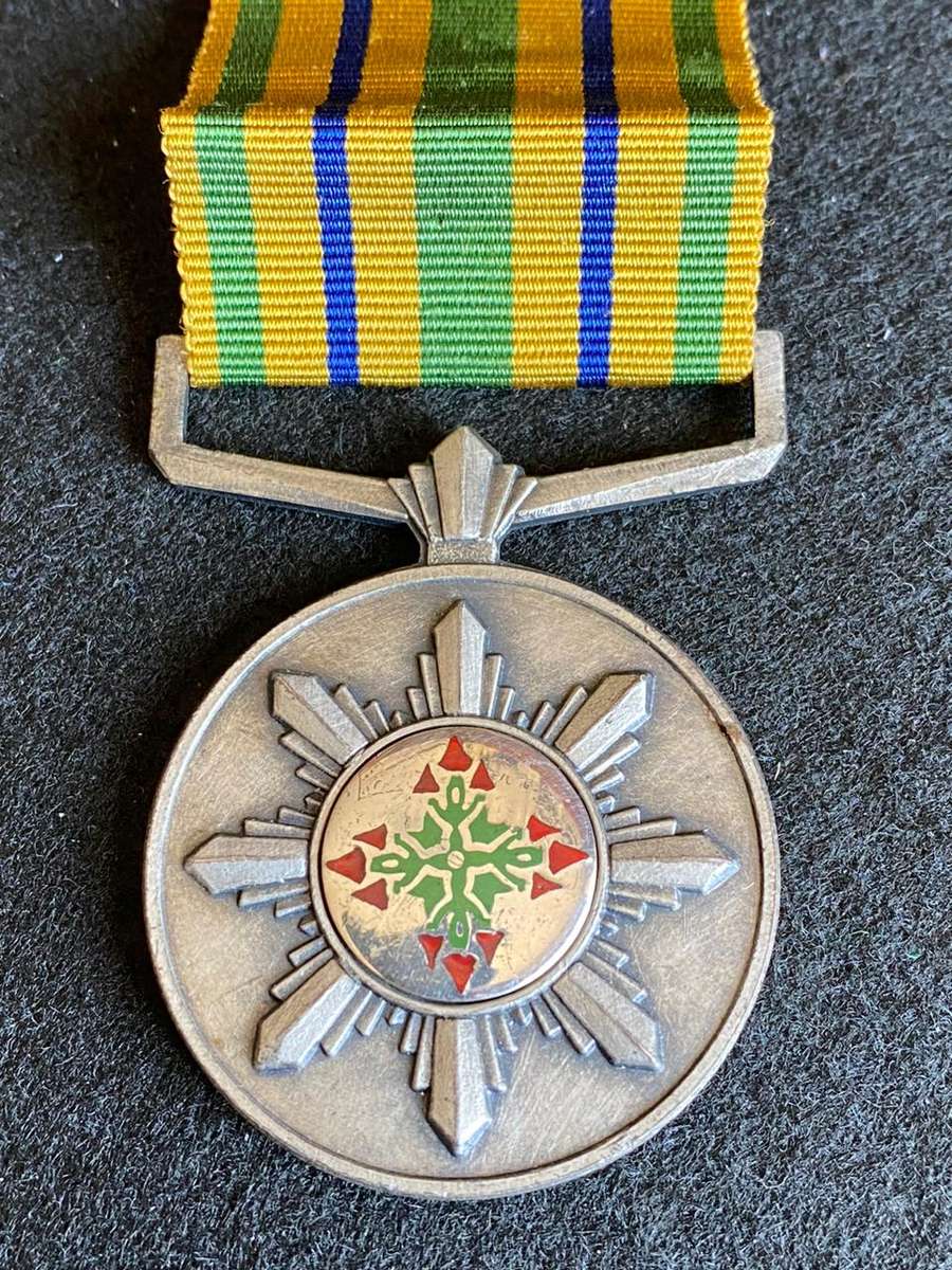 POLICE 20 YEAR FULL SIZE-NAMED MEDAL-SILVER