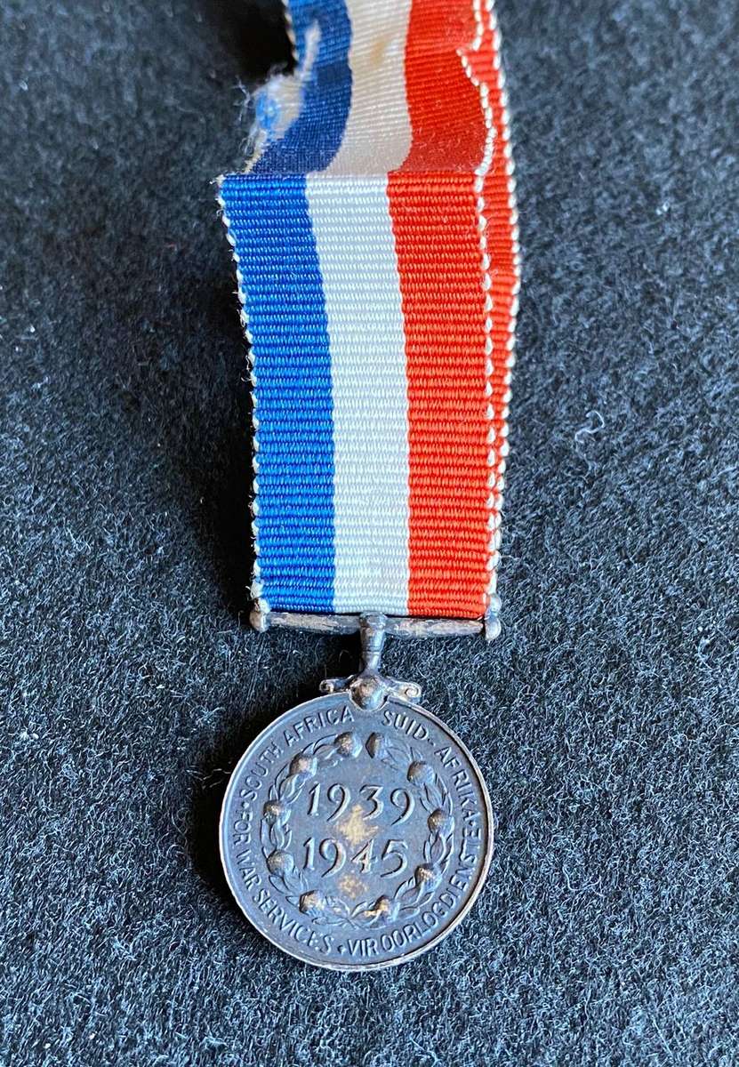 WW2 MINIATURE,SILVER SA MEDAL FOR WAR SERVICE