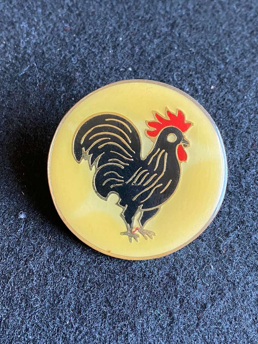 ANGOLA UNITA BERET BADGE- 2 LUGS-ORIGINAL