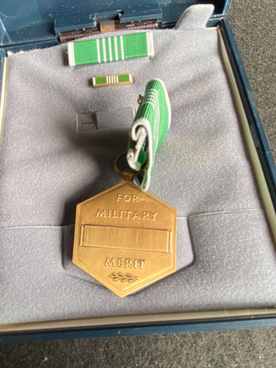 USA COMMENDATION MEDAL-BOXED