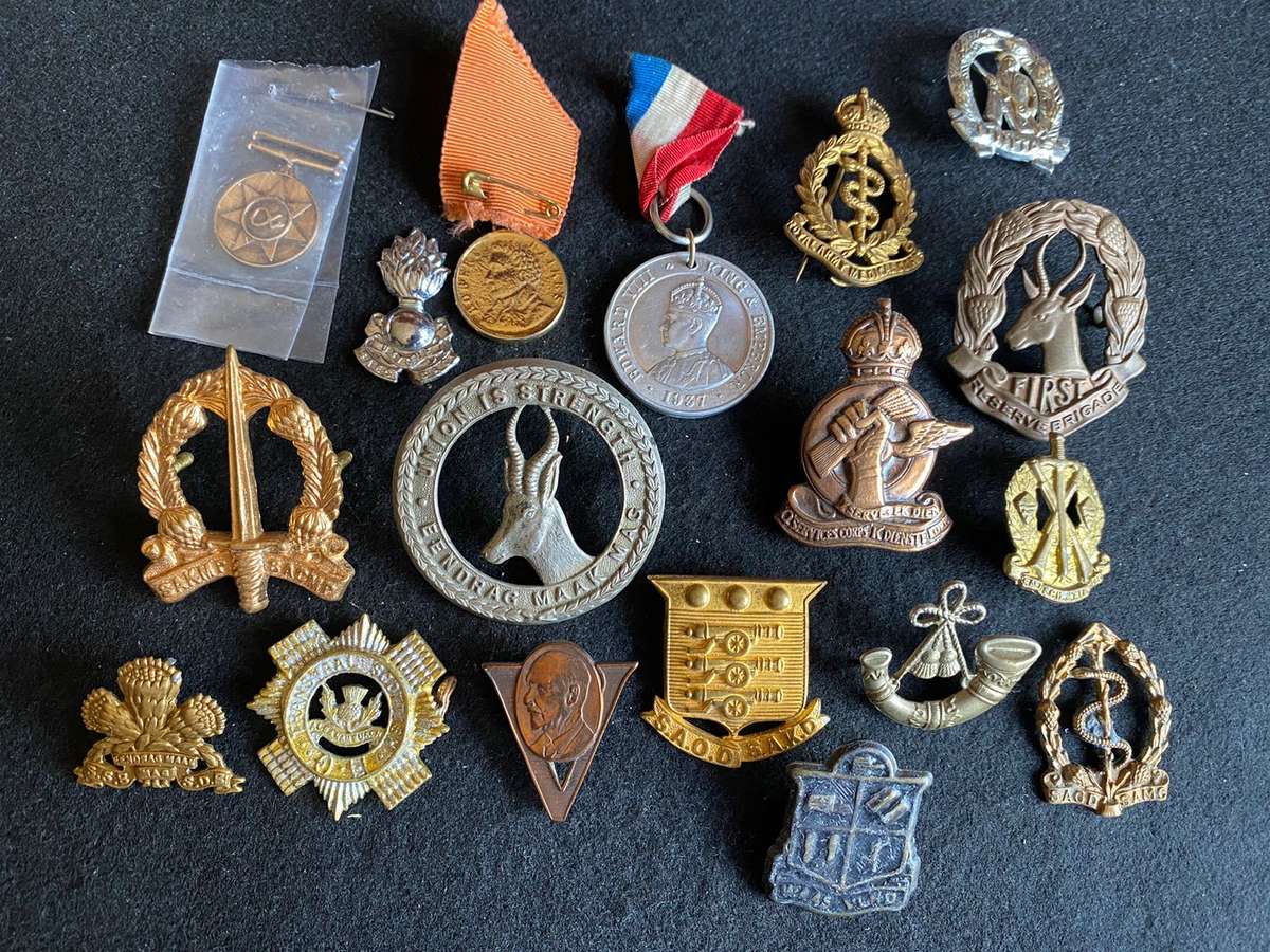 SELECTION OF BADGES AND MEDALS-SOLD TOGETHER- 18 IN TOTAL-SOME WITH MISSING LUGS